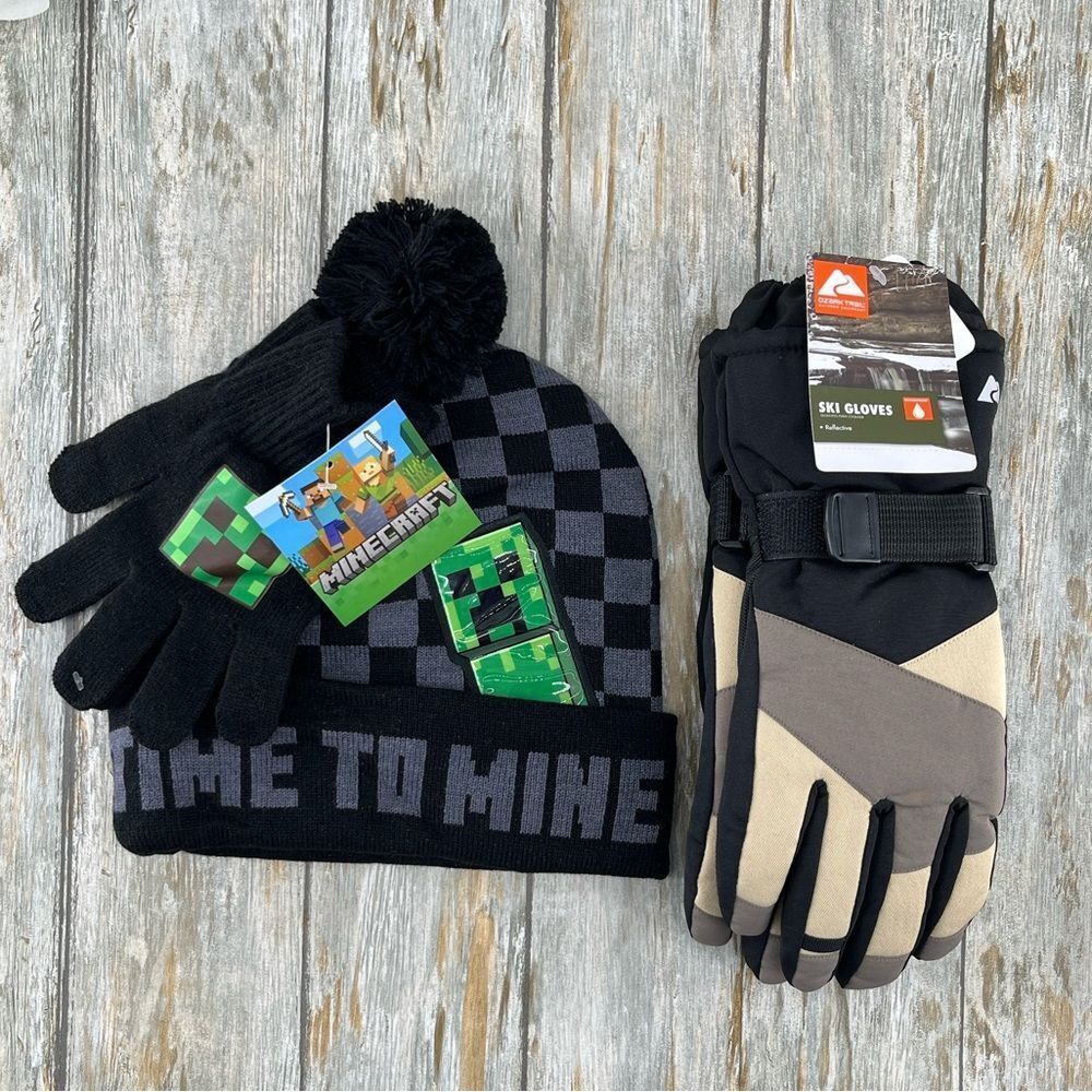 Minecraft Beanie Hat Knit & Ski Gloves 3-Piece Set
